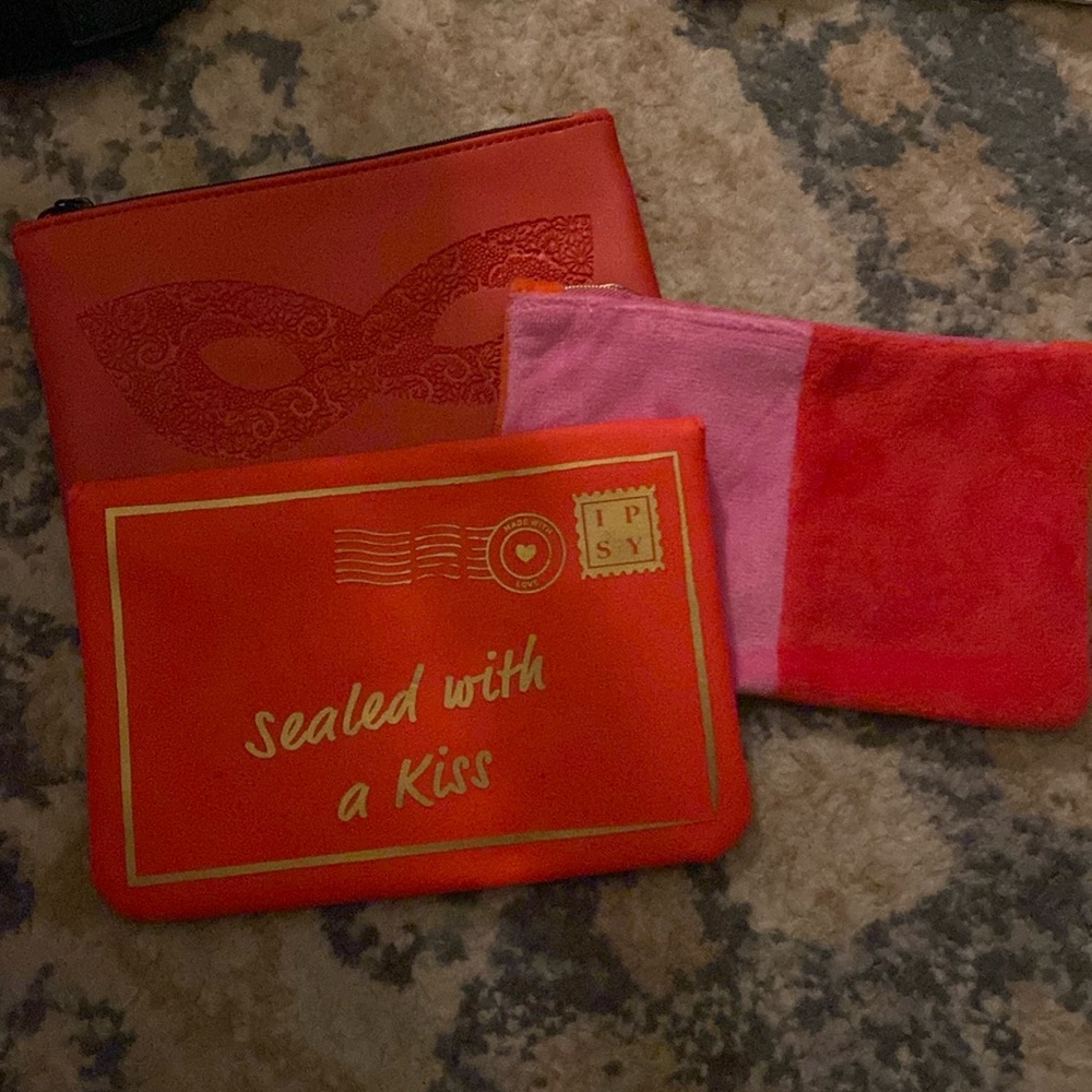 3 makeup bags